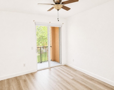 12204 Sw 25th Court - Photo Thumbnail 9