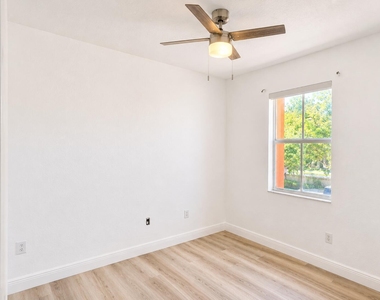 12204 Sw 25th Court - Photo Thumbnail 15