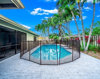 574 Juniper Place - Photo Thumbnail 42