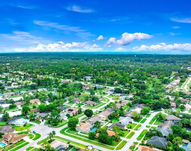 574 Juniper Place - Photo Thumbnail 10