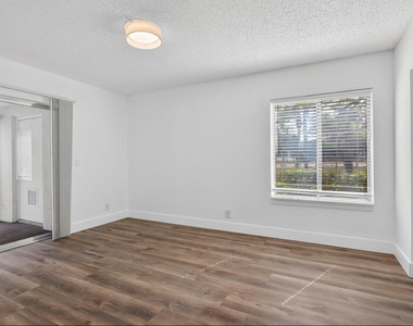 6258 Chasewood Drive - Photo Thumbnail 8