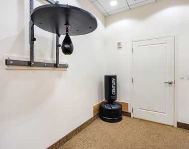 701 S Olive Avenue - Photo Thumbnail 24