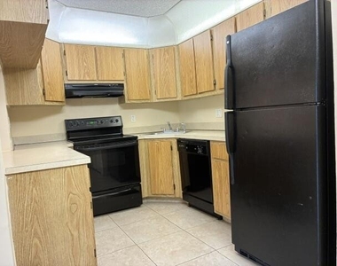 726 Sunny Pine Way - Photo Thumbnail 4