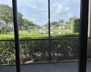 726 Sunny Pine Way - Photo Thumbnail 2