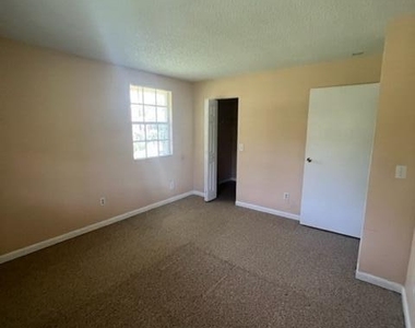 1267 Sw 46th Avenue - Photo Thumbnail 11