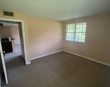 1267 Sw 46th Avenue - Photo Thumbnail 12
