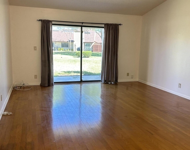 22682 Vistawood Way - Photo Thumbnail 10