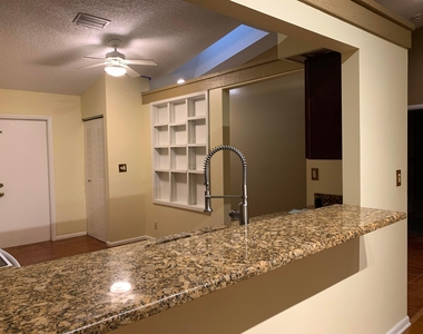 22682 Vistawood Way - Photo Thumbnail 13