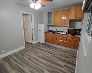 1611 Nw 63rd Avenue - Photo Thumbnail 4