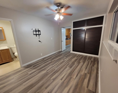 1611 Nw 63rd Avenue - Photo Thumbnail 9