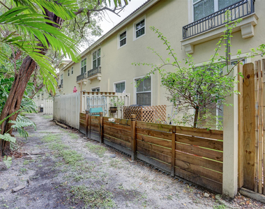 2851 W Prospect Road - Photo Thumbnail 23