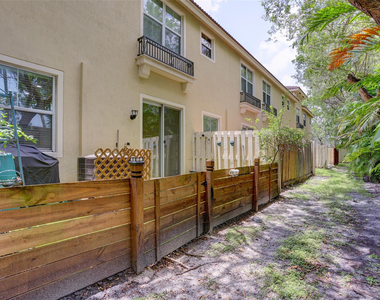 2851 W Prospect Road - Photo Thumbnail 22