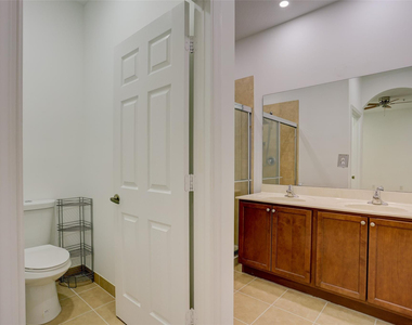 2851 W Prospect Road - Photo Thumbnail 13