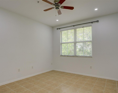 2851 W Prospect Road - Photo Thumbnail 11
