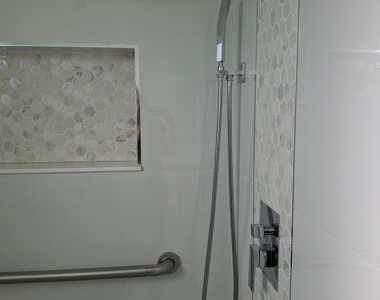 2739 Emory Drive W - Photo Thumbnail 16