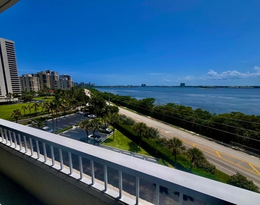 5550 N Ocean Drive - Photo Thumbnail 5