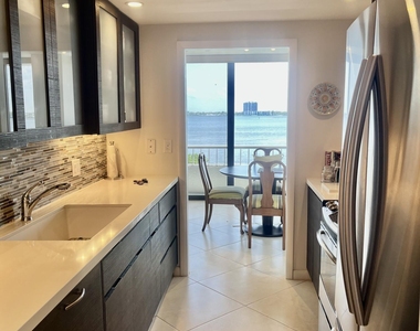5550 N Ocean Drive - Photo Thumbnail 18