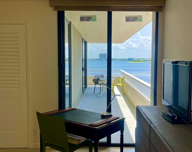 5550 N Ocean Drive - Photo Thumbnail 27