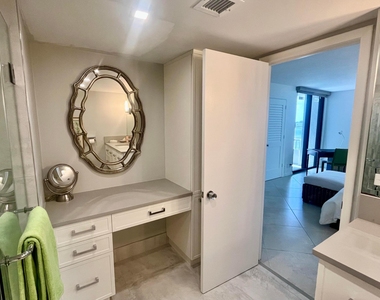 5550 N Ocean Drive - Photo Thumbnail 32