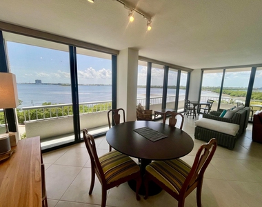 5550 N Ocean Drive - Photo Thumbnail 10