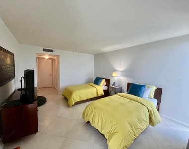 5550 N Ocean Drive - Photo Thumbnail 39