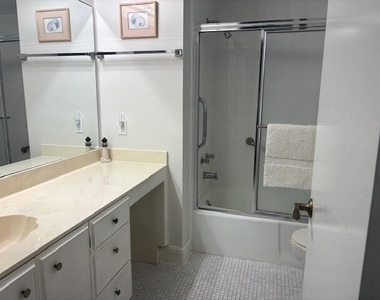 3 Se Turtle Creek Drive - Photo Thumbnail 6