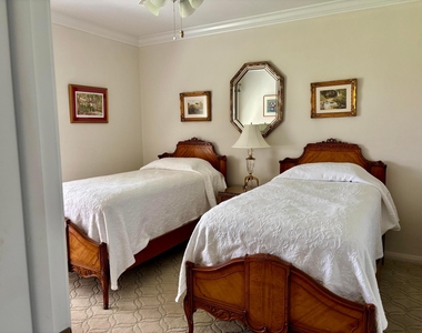 3 Se Turtle Creek Drive - Photo Thumbnail 7