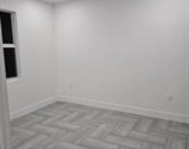 184 Ave Del Centro - Photo Thumbnail 5