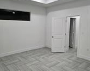 184 Ave Del Centro - Photo Thumbnail 13