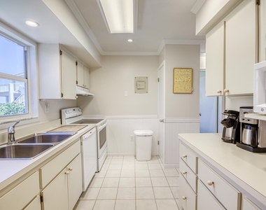 1501 Ne Ocean Boulevard - Photo Thumbnail 15