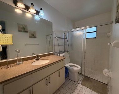1104 Goldenrod Road - Photo Thumbnail 10