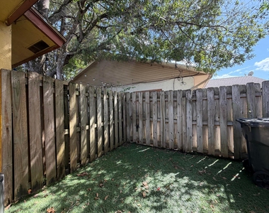 1104 Goldenrod Road - Photo Thumbnail 13