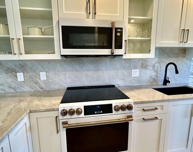 1030 Silk Oak Terrace - Photo Thumbnail 3