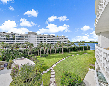 2760 S Ocean Boulevard - Photo Thumbnail 14