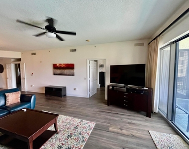 370 Golfview Road - Photo Thumbnail 17