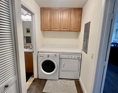 370 Golfview Road - Photo Thumbnail 15
