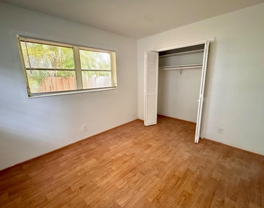 1213 Se 1st Street - Photo Thumbnail 11