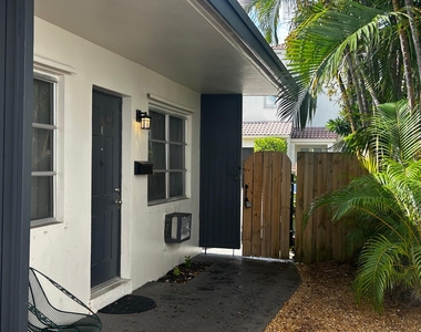 1213 Se 1st Street - Photo Thumbnail 3