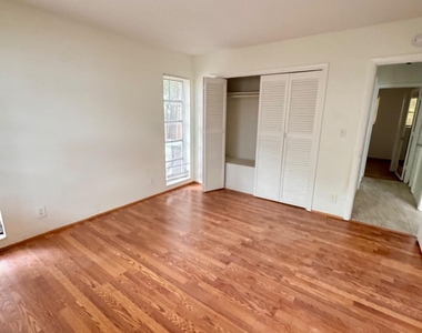 1213 Se 1st Street - Photo Thumbnail 12