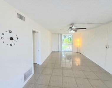 777 Se 2nd Avenue - Photo Thumbnail 4