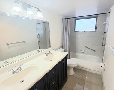 777 Se 2nd Avenue - Photo Thumbnail 15