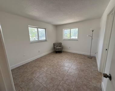 1859 Lincoln Street - Photo Thumbnail 7