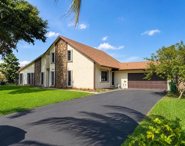 1640 Sw 120th Terrace - Photo Thumbnail 20