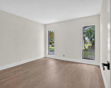 1640 Sw 120th Terrace - Photo Thumbnail 24