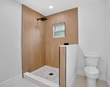 1640 Sw 120th Terrace - Photo Thumbnail 22