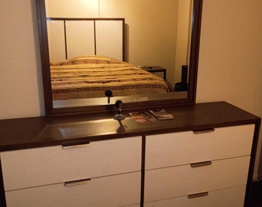 2871 Somerset Drive - Photo Thumbnail 3