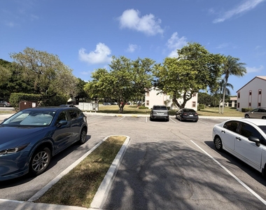 301 Norwood Terrace - Photo Thumbnail 5