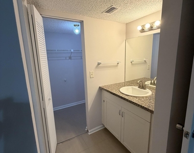 301 Norwood Terrace - Photo Thumbnail 14