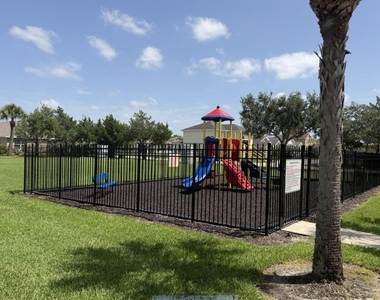 9322 Treasure Coast Street - Photo Thumbnail 10