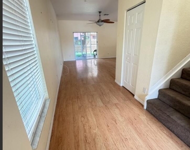 9322 Treasure Coast Street - Photo Thumbnail 5